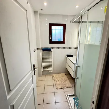 Maison 4 Avec Jardin Wifi בית נופש בונדופלה